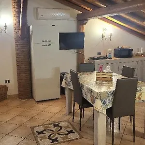 Appartement Casa Lmt, Aci Catena